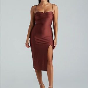 Windsoe Maroon Spaghetti Strap Dress